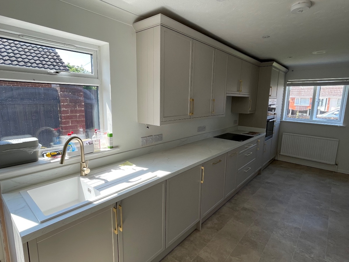 Contemporary modern, shaker style kitchen with white worktop — Kitchen by R. Plane Carpenter, Norwich.